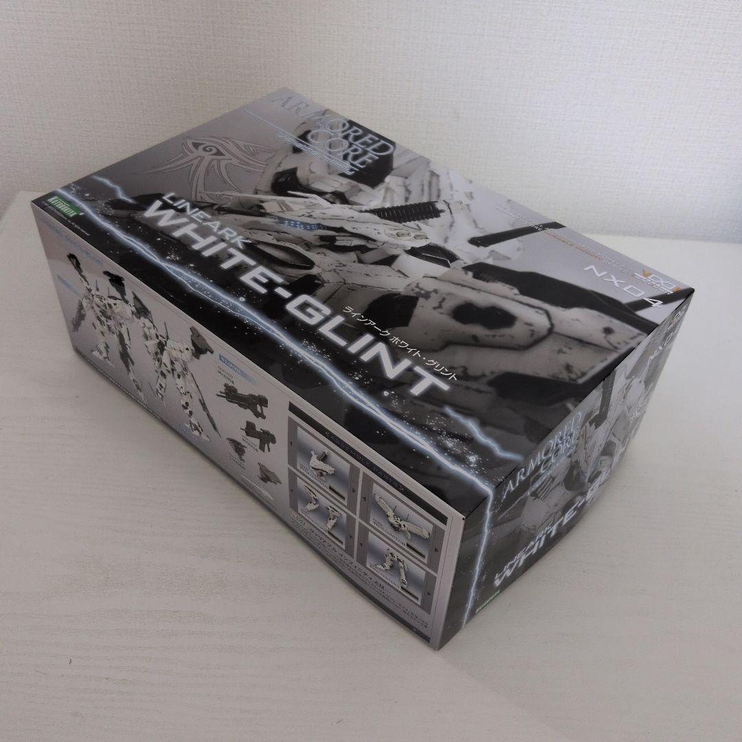 ラインアーク　ホワイト・グリント　コトブキヤ アーマードコア