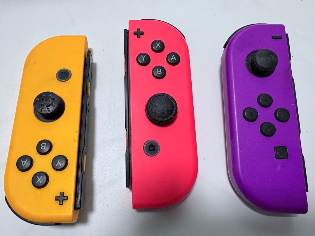 Nintendo Switch Lite ピンク 本体　ジョイコン３つ追加