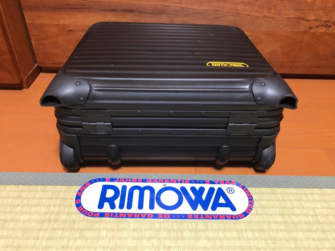 ま〜とん ☆美品☆激レア☆RIMOWA リモワ　ステルス　ビジネストロリー