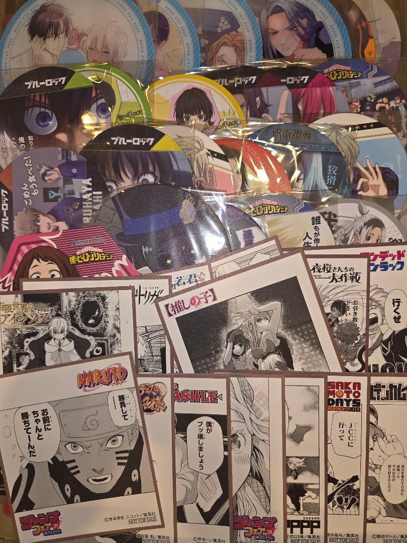 アニメグッス　大量まとめ売り　紙類・薄物・カード・シール約1000点以上