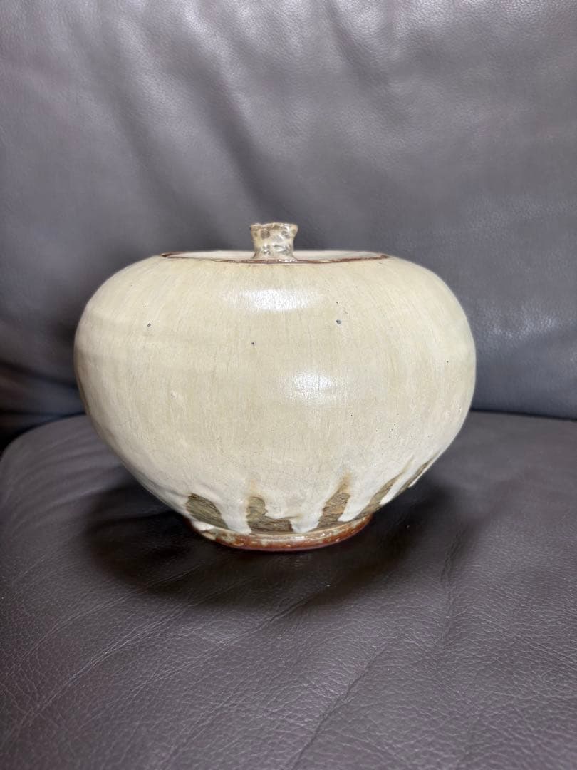 蓋付き入れ物　置物