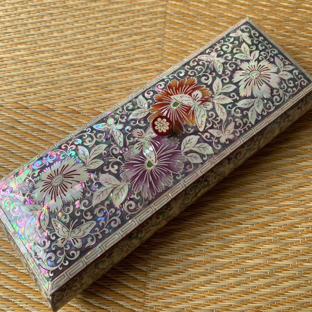 成官鎬印 韓国 螺鈿 蝶々 花 小物入れ 落款