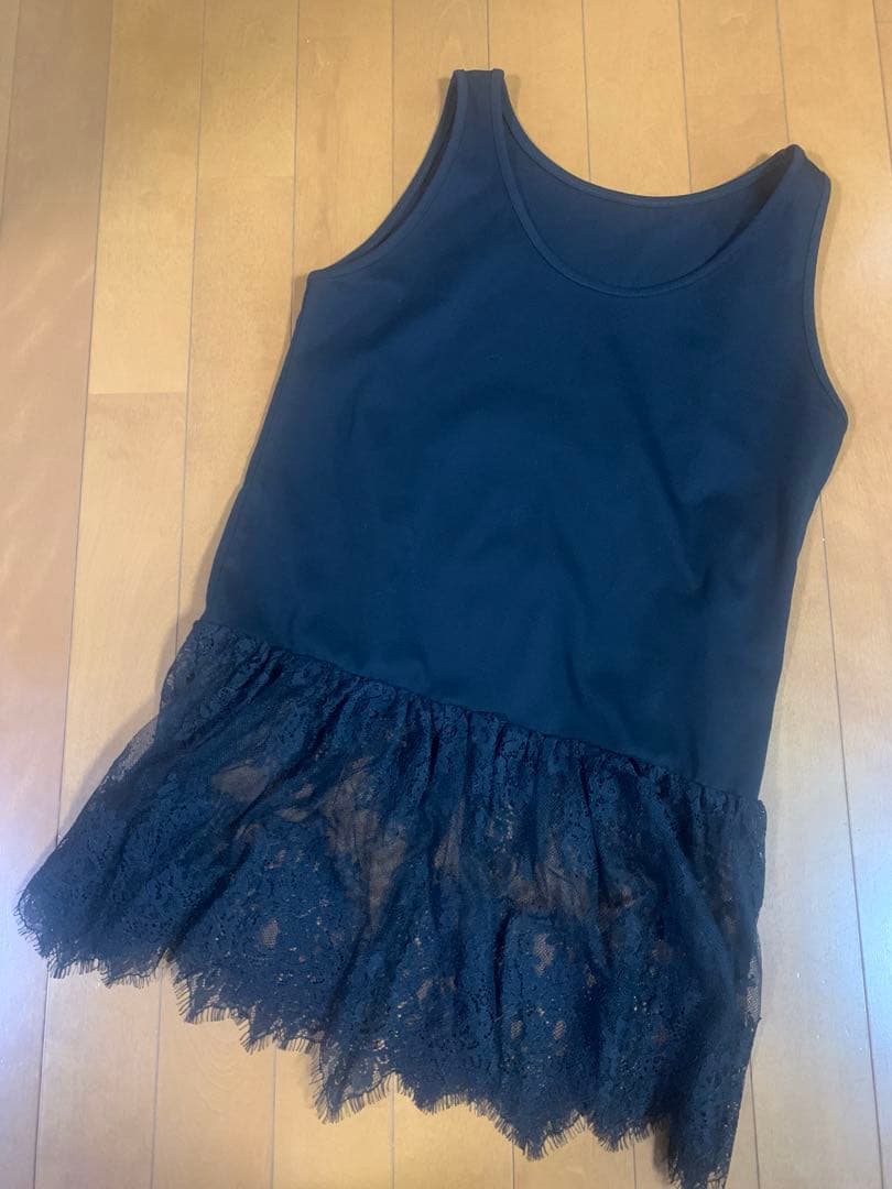 Ade 田丸麻紀裾レースタンクトップ　ブラック