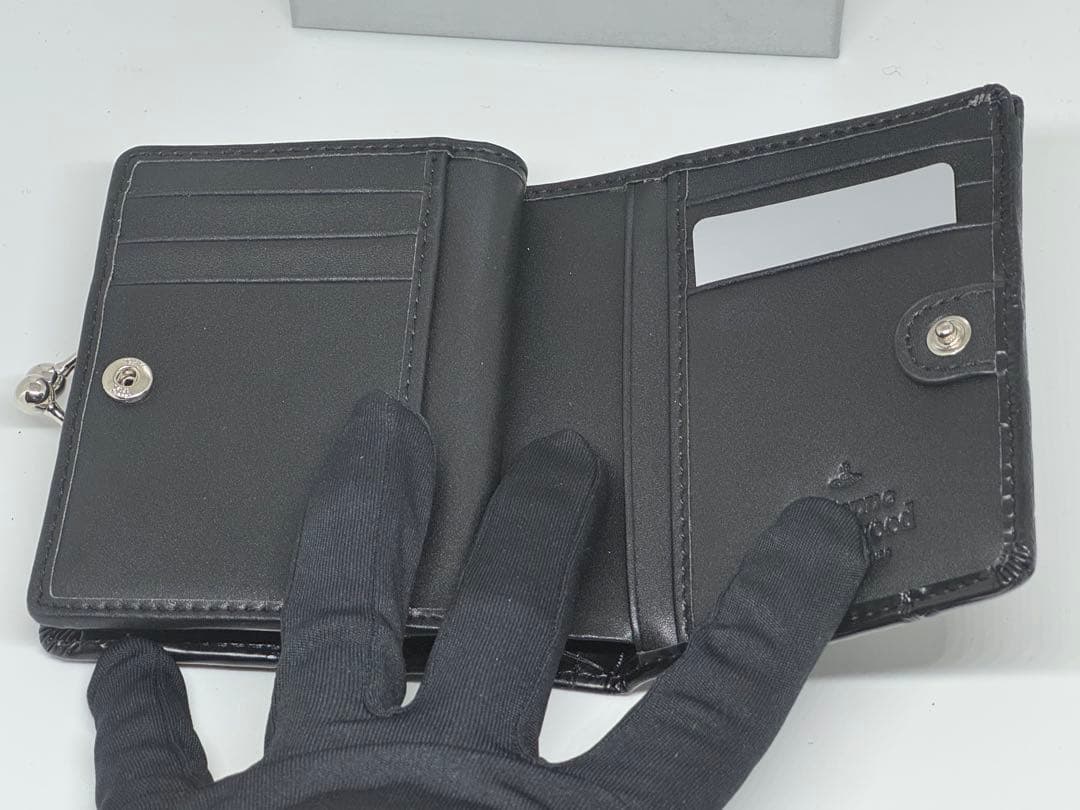 【新品未使用】Vivienne Westwood 二つ折り財布 ブラック