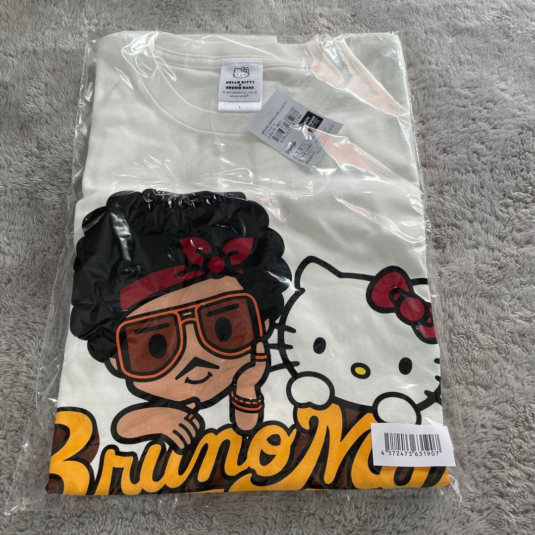 Bruno Mars•ハローキティTシャツ
