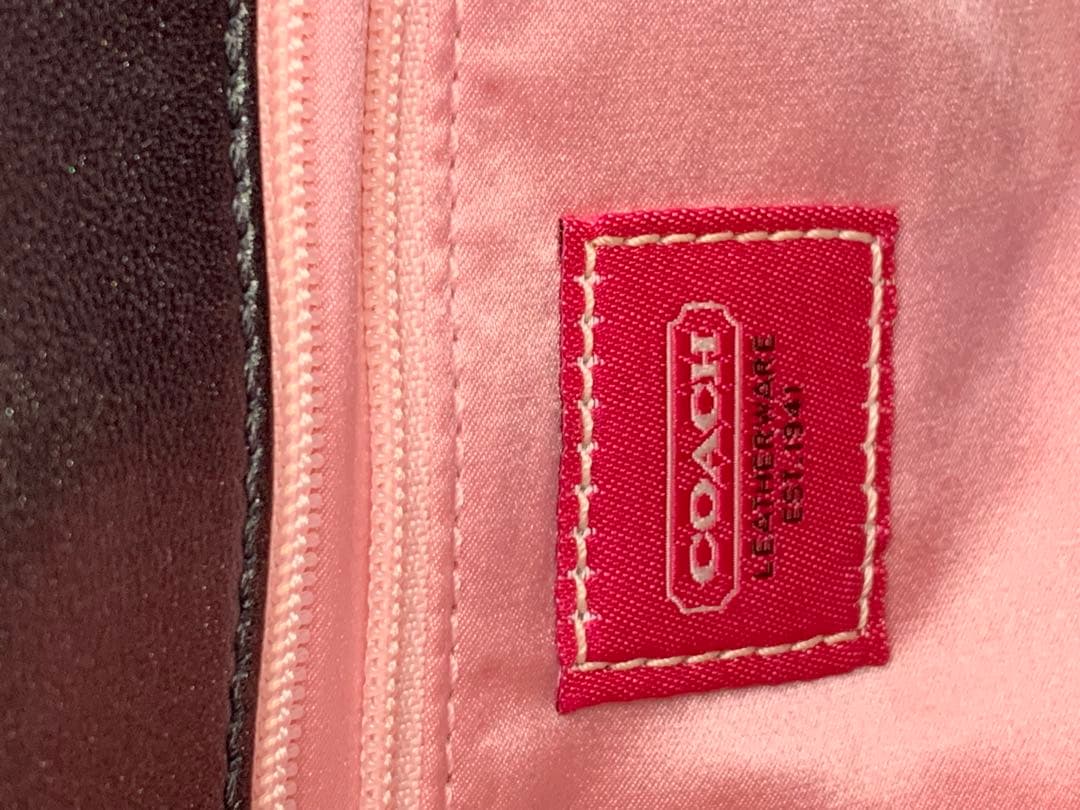 COACH ブラック ハンドーバッグ