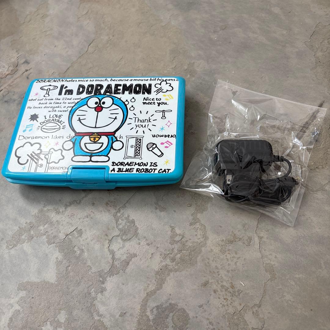 ドラえもん ポータブルDVDプレーヤー