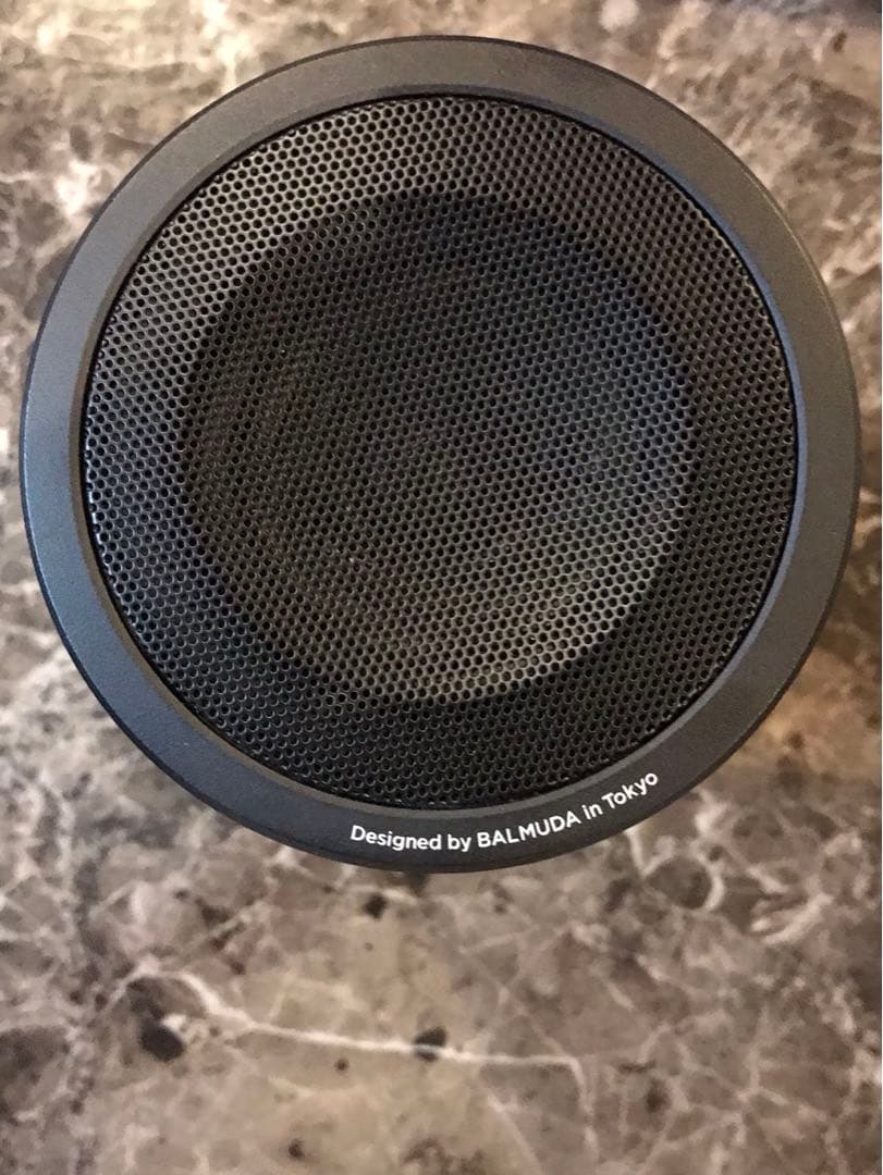 美品　バルミューダコードレススピーカー