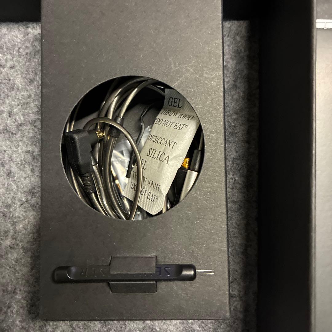 美品　SENNHEISER ゼンハイザー IE600
