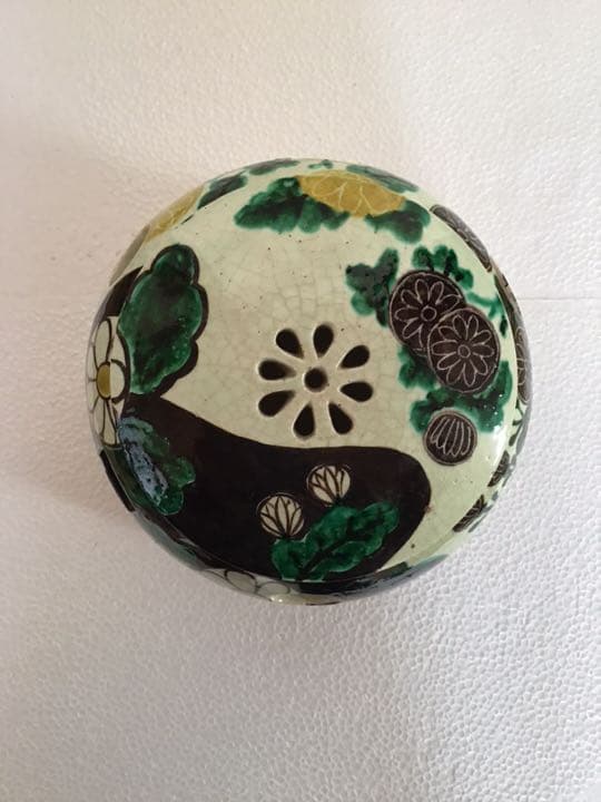 三代 乾山 色絵片身替り菊図手焙 ／ 琳派 光琳