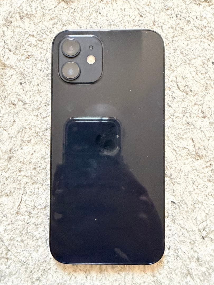 iPhone 12 64GB ブラック