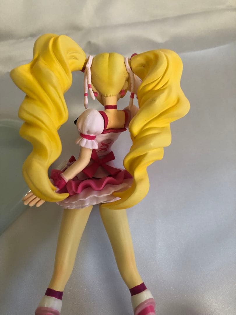 フレッシュプリキュア イース フィギュア