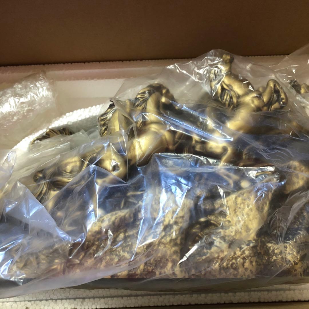 うまくいく　置物　馬　金　2026 午年　ゴールドD