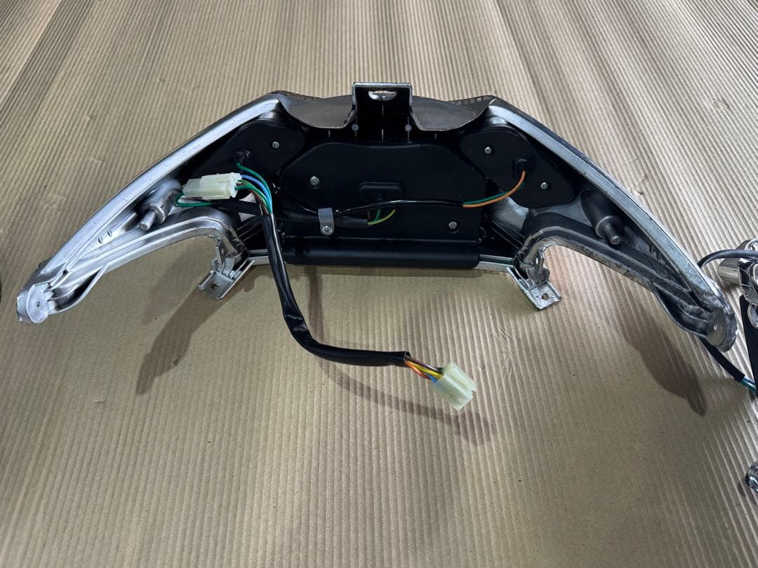 アドレスV125S CF4MA スモークLEDウインカーテールセット