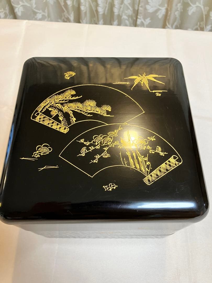 お重箱　三段　漆器　70年以上前の物　　伝統工芸