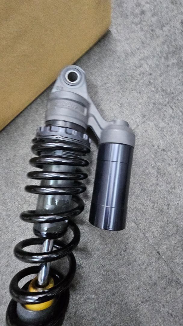 ホンダ　レブル1100　リヤサスペンション中古ジャンク品　ＳＣ８３