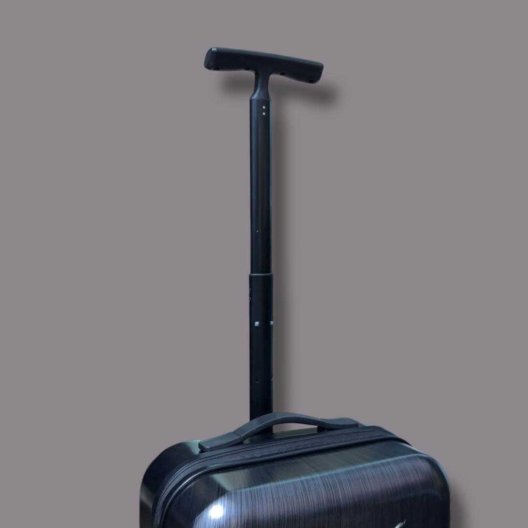 エンポリオアルマーニ ビッグロゴ キャリーケース ヘアライン柄 シルバーグレー