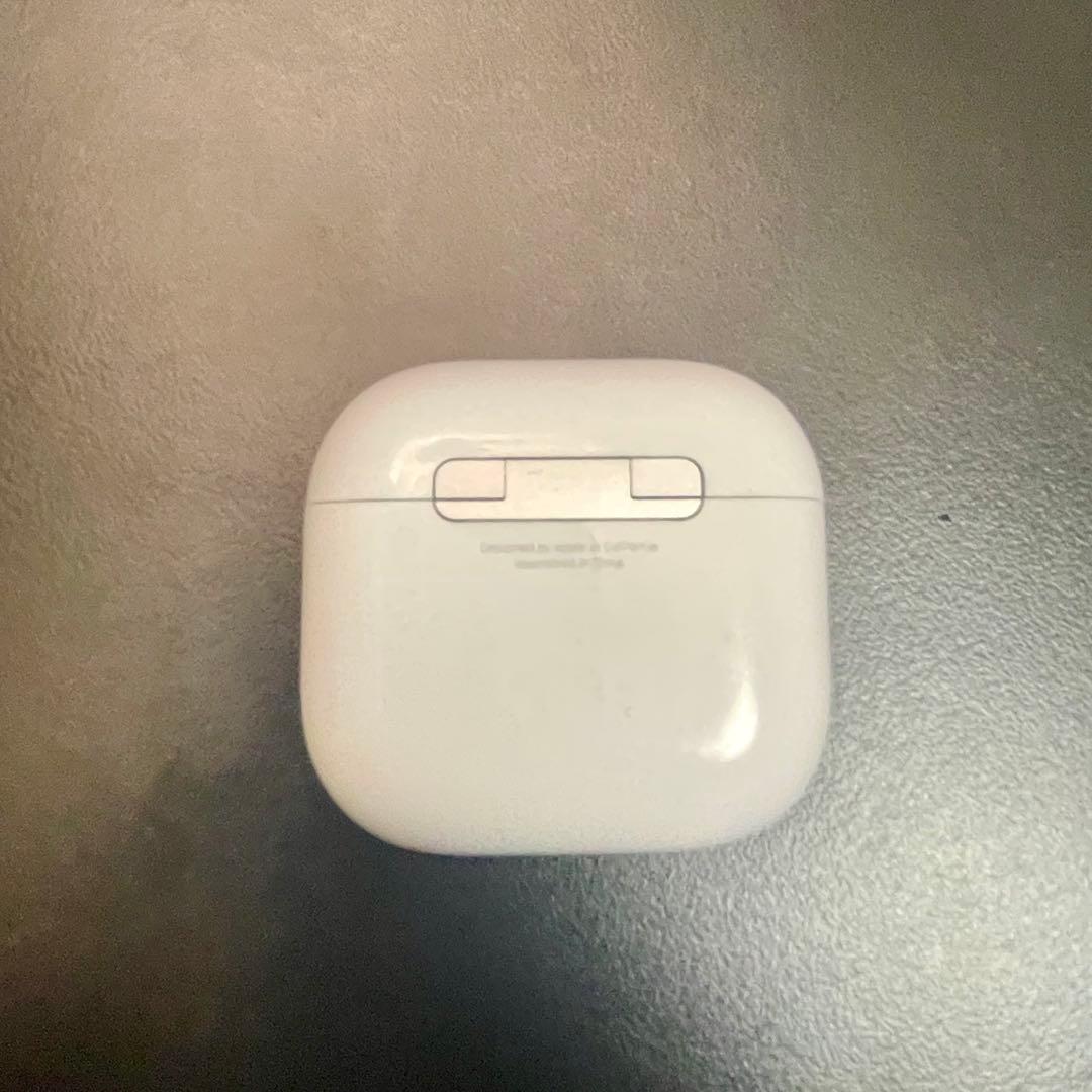 イヤホン AirPod4
