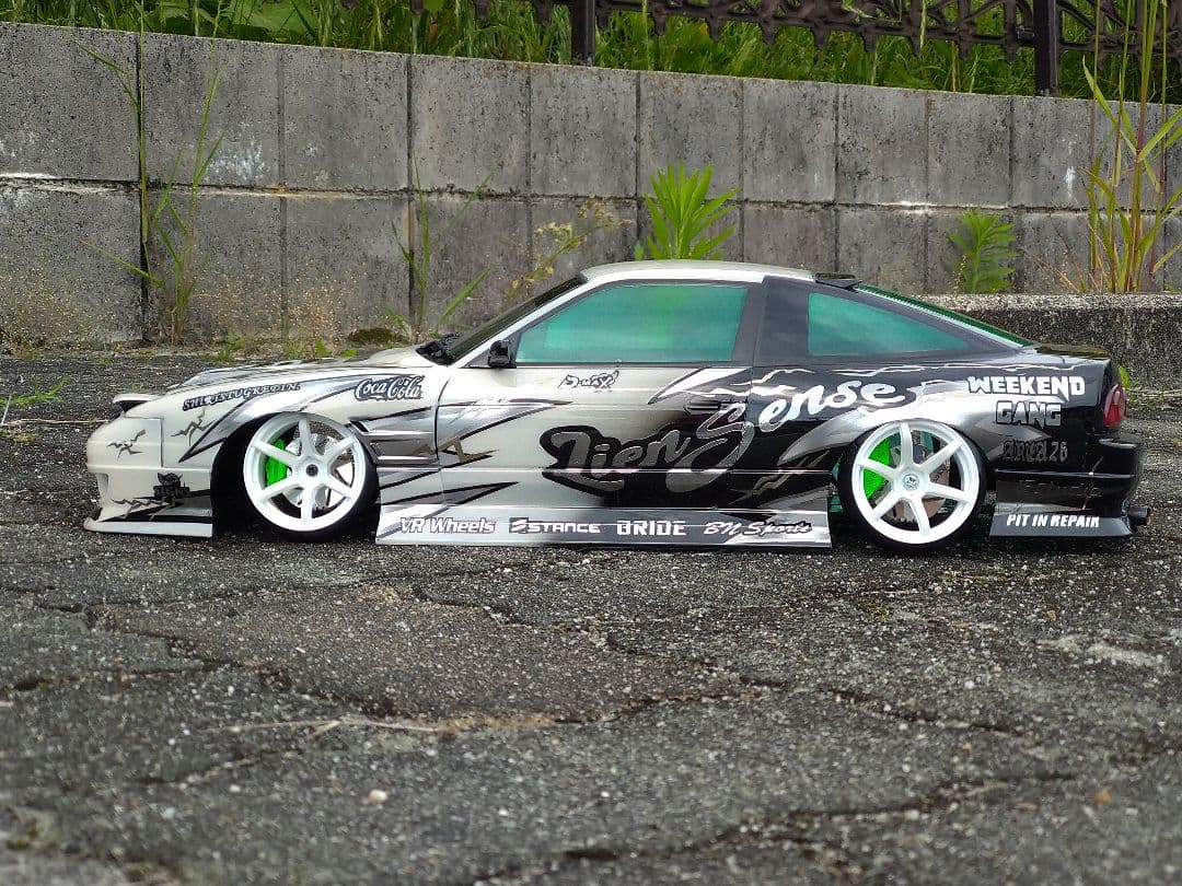 【最終価格】アディクション　D-MAX 180SX　製作済ラジコンボディ