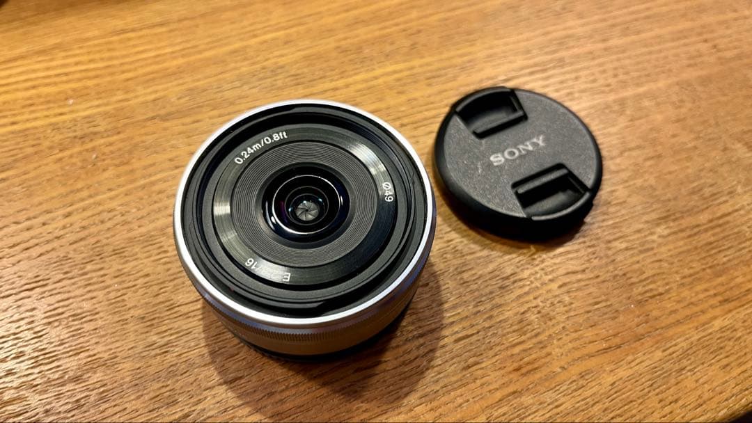 SONY 単焦点 SEL16F28パンケーキレンズ