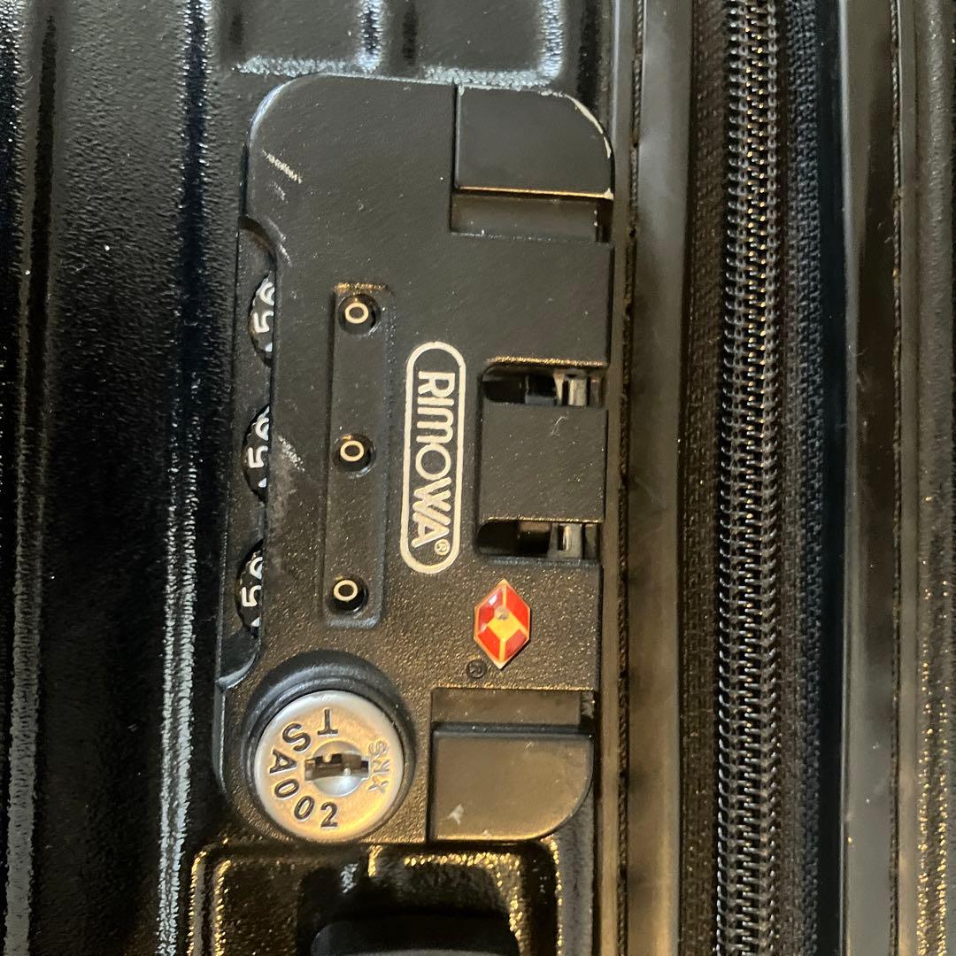 RIMOWA ブラック キャリーケース　サルサ　1〜3泊用　2輪　廃盤品、希少