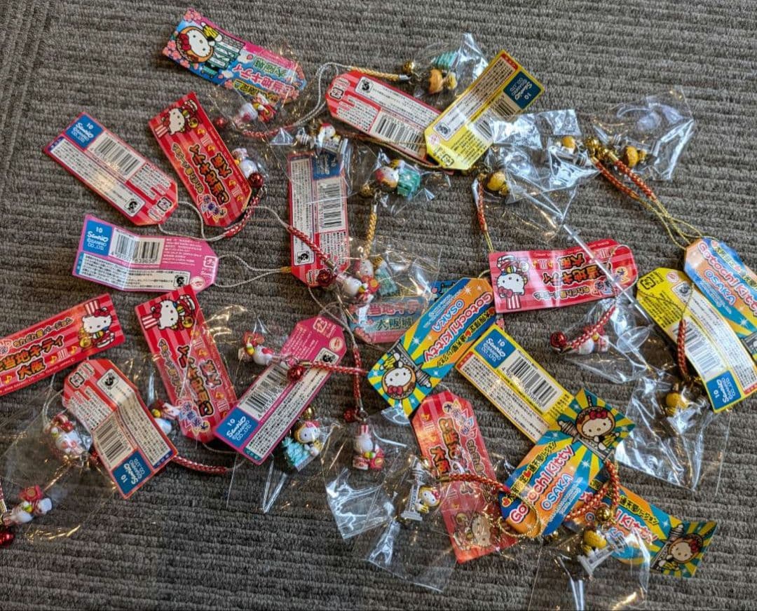 ご当地ラップ 根付け ご当地ハンカチ レア 地域限定 ハローキティ 当時物