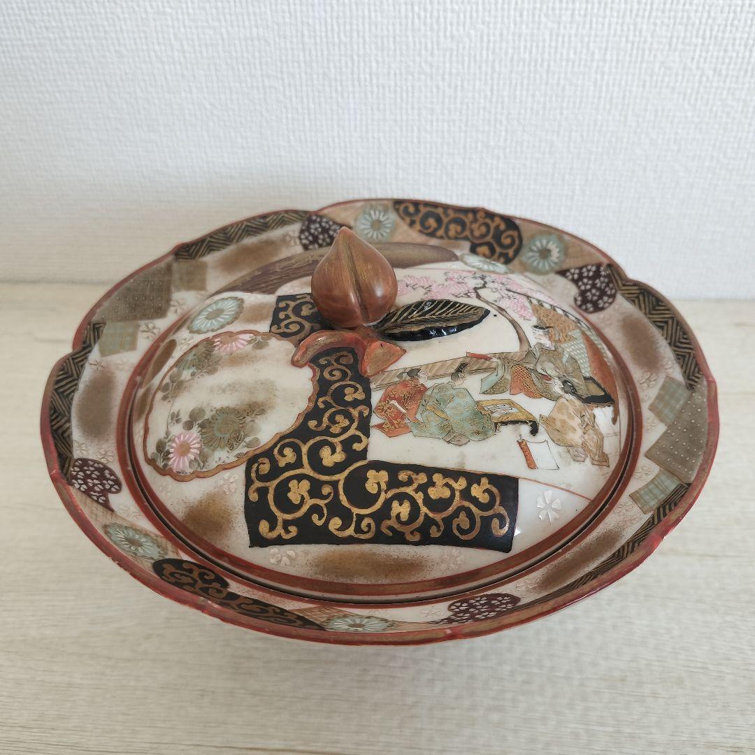 お値下げしました、九谷焼　人物　蓋物