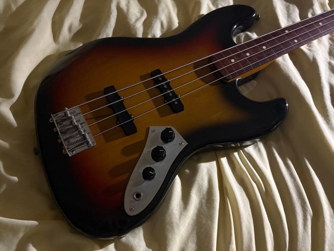 ベース FenderJapan JB62-77FL 3TS Jaco Pastorius