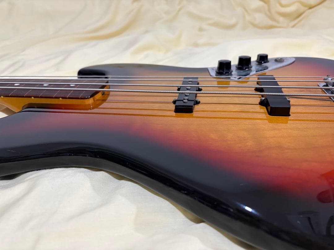 ベース FenderJapan JB62-77FL 3TS Jaco Pastorius