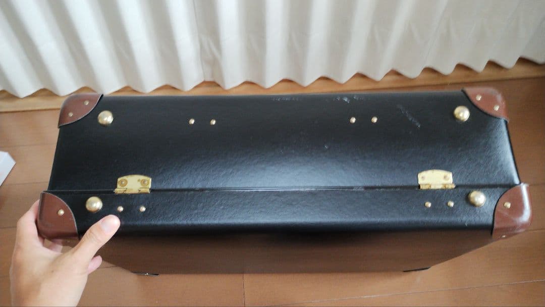 m*様 グローブトロッター　GLOBE TROTTER スモールキャリーオン 3