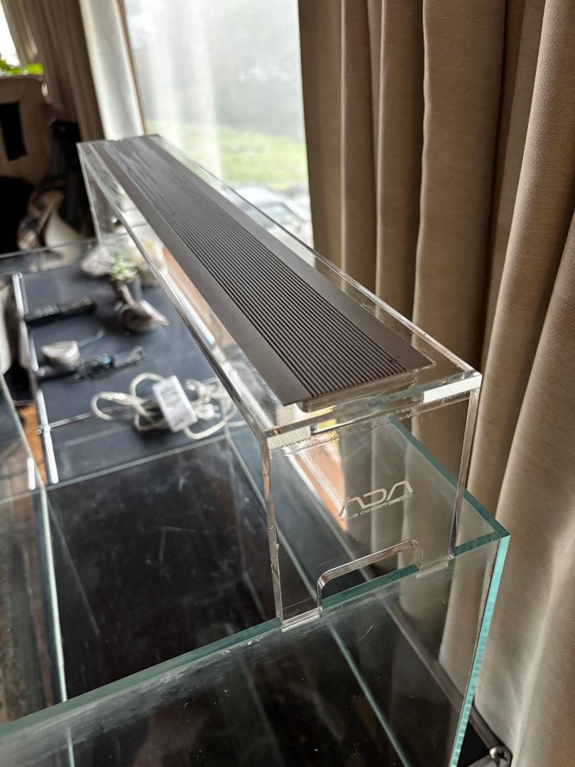 ガラス水槽 ada 水槽ライト付き