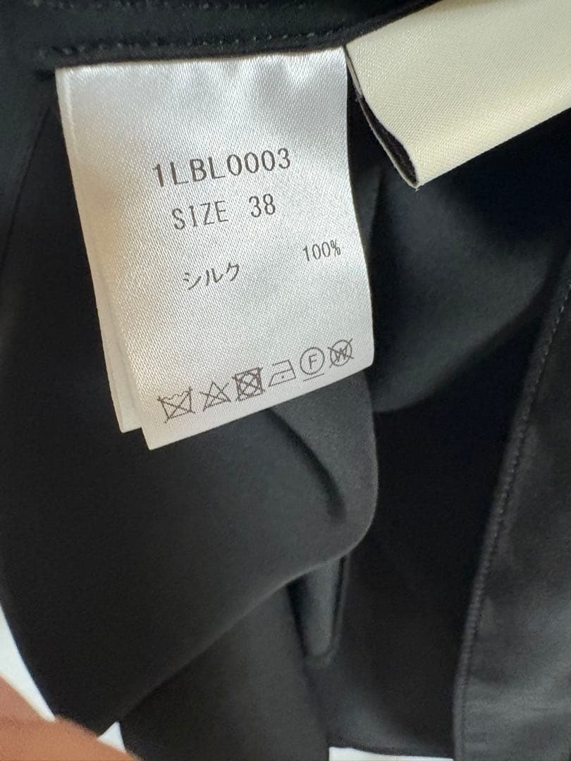 loin. シルクノースリーブ 38 ロワン タンクトップ　井川遥　ブラック