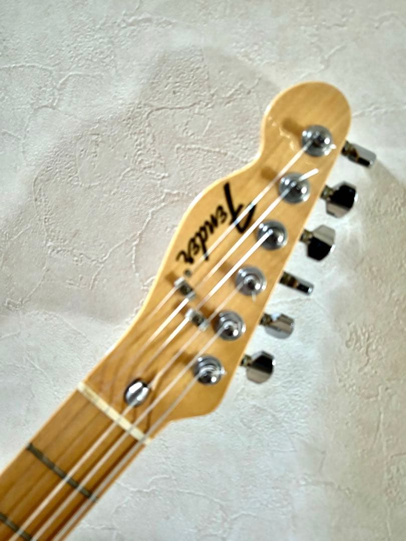 フェンダーエレキギター ブラック