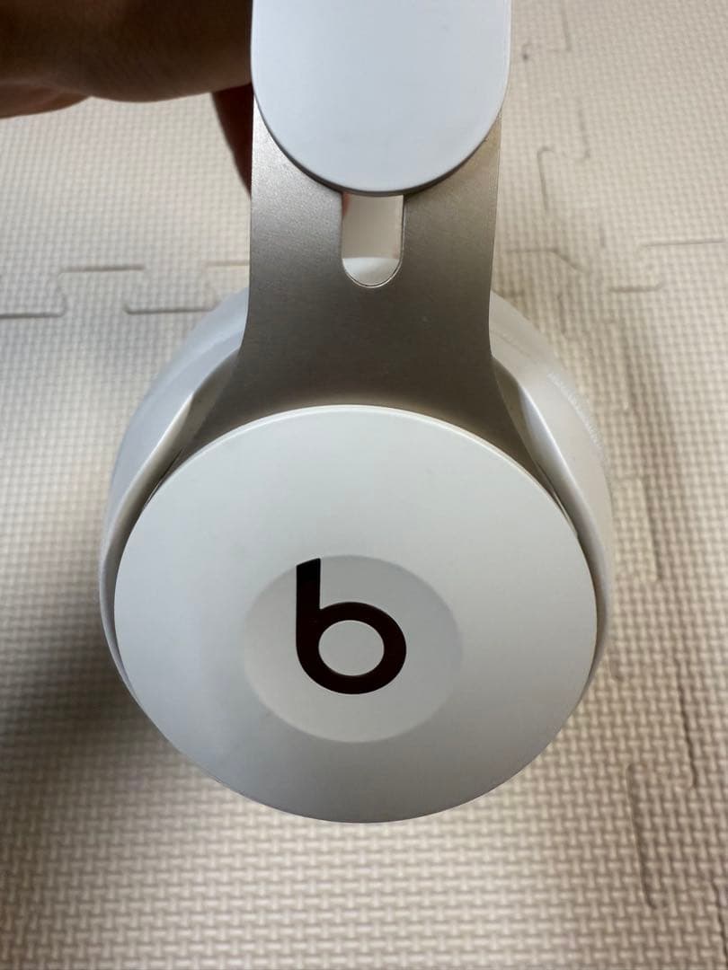 ヘッドホン Beats Solo pro