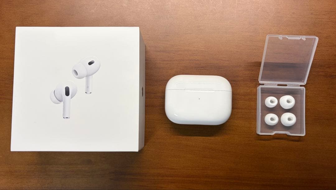 AirPods Pro2本体 充電ケース付き【ライトニング】
