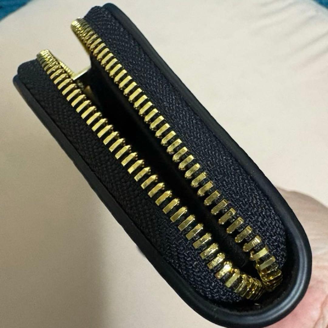 A.P.C. Demi-luneコンパクトウォレット