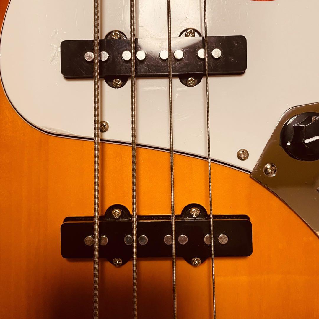 使用感少なめ SQUIRE by Fenderジャズベース ストラップ付き