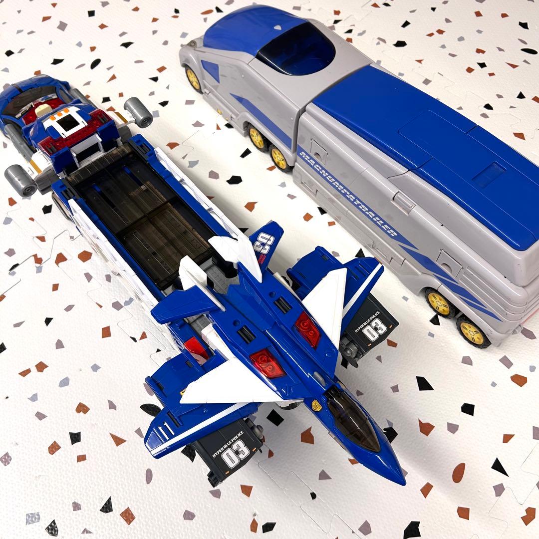 【新品電池交換済み】トミカ マグナムパトレーラー ハイパーブルーポリス おもちゃ
