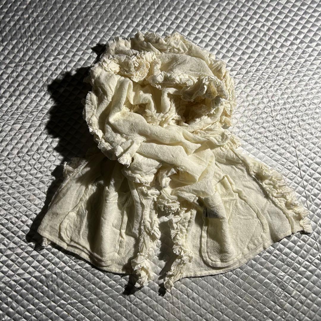 トリコ archive ウール縮絨フリルマフラー ポケット 白