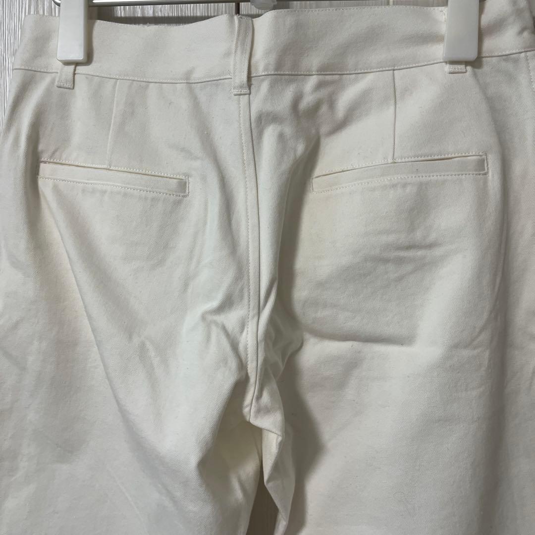 she、プリスティン　ホワイト チノパン コットン混紡