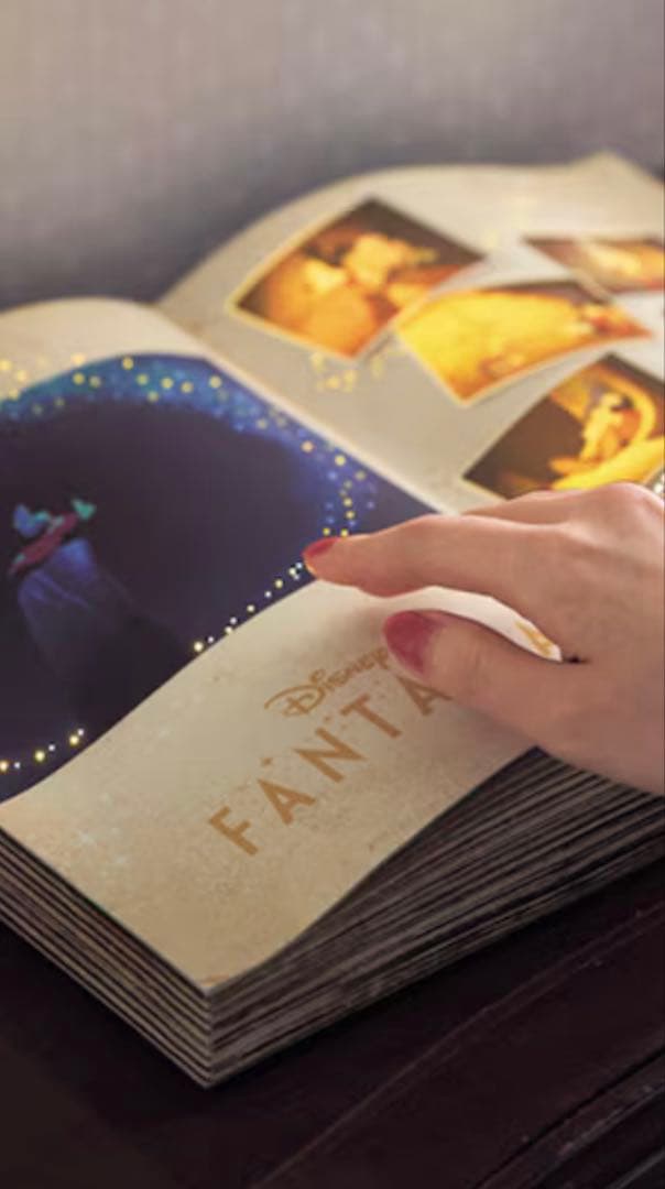 ディズニー音楽付きLEDブック型ライトファンタジア