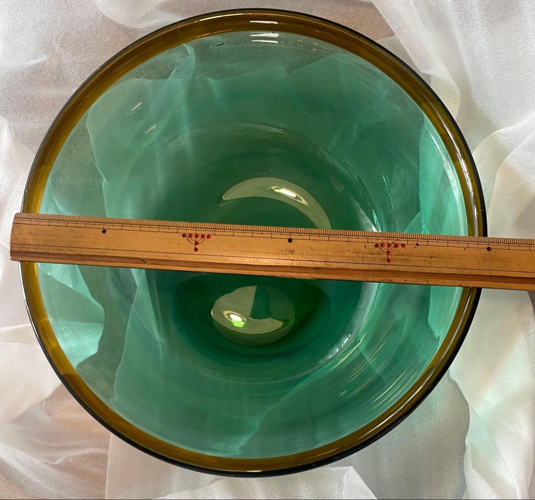 三宅義一作 吹きガラス緑大鉢 ボウル 緑色と茶色のグラデーション