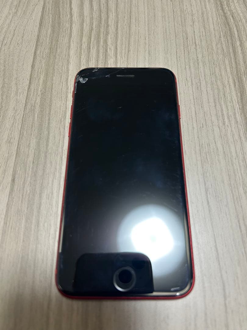 iPhone8 本体 画面割れあり