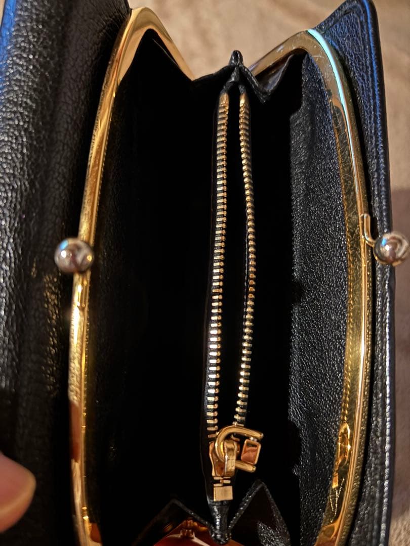 miu miu ブラック がま口三つ折り財布