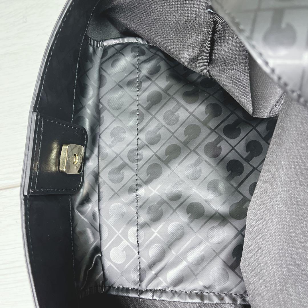 GHERARDINI ソフティ 総柄 黒 ワンショルダーバッグ 大容量