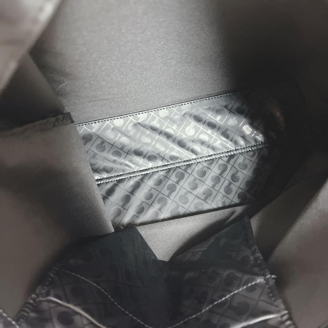 GHERARDINI ソフティ 総柄 黒 ワンショルダーバッグ 大容量