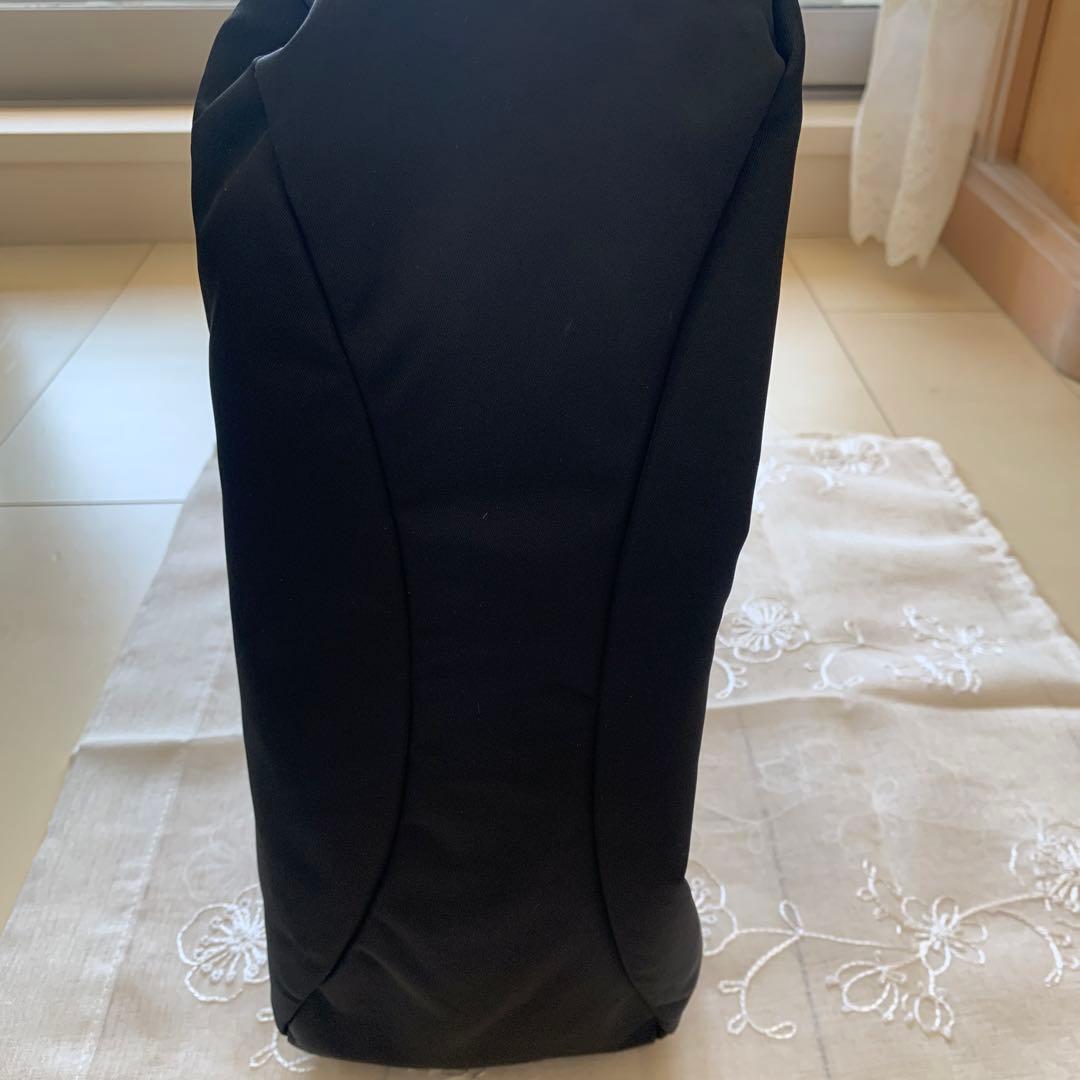 フェラガモ　リボン付きブラックナイロンバッグ