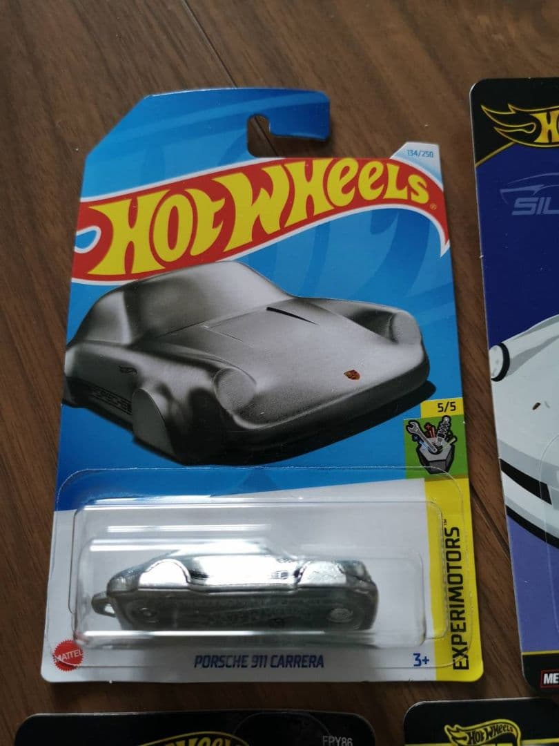 ホットウィール　RWBポルシェ930　REXYポルシェ911GT3 R