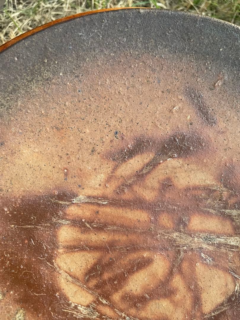 未使用　高級　備前焼　風来　手作り皿　共箱付き　伝統的な日本の陶器 丸皿 木箱付