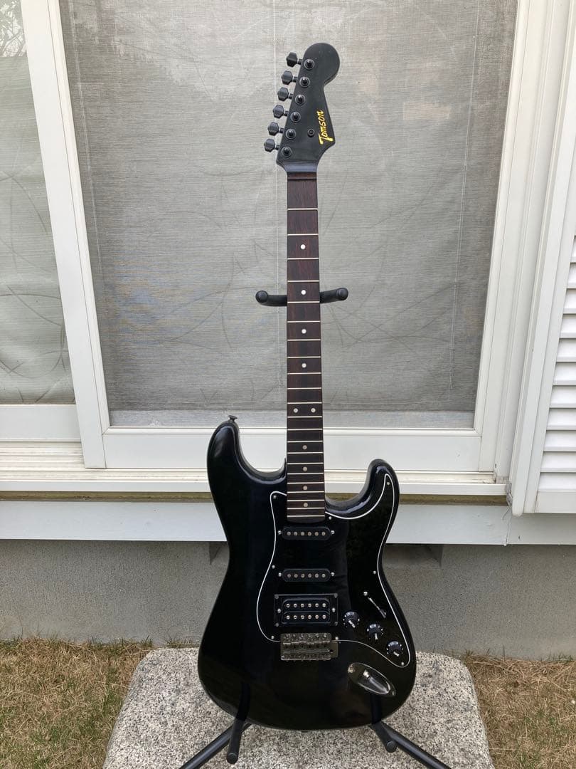 Tomson ブラック エレキギター ストラトキャスタータイプ